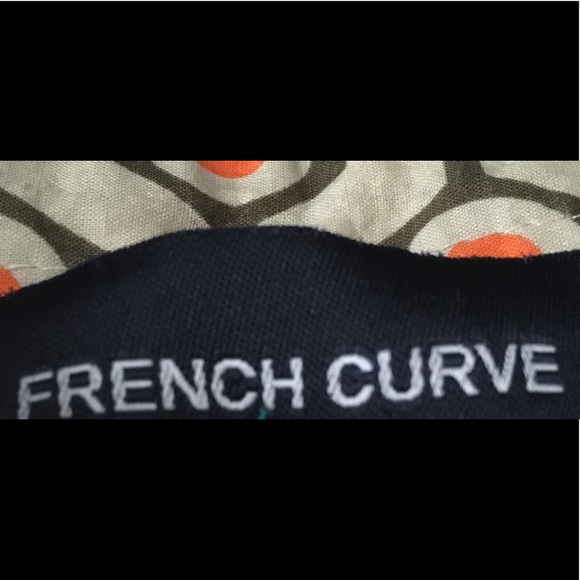 French Curve Print Button Down - Picture 8 of 8